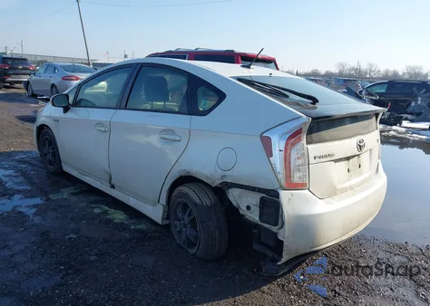 2014 Toyota Prius Three z USA, uszkodzony, nr VIN JTDKN3DU0E1763534